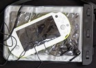 ゲームはもちろんイヤホンの使用も可能！水場でも安心して使えるPSVita用「防水ケースVITA2nd」が11月7日に発売！