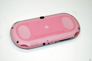 「MERCURYDUO」のオリジナルポーチが付属する「PlayStation Vita MERCURYDUO Premium Limited Edition」ファーストインプレッションの画像2