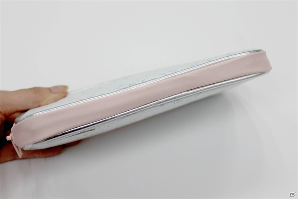 「MERCURYDUO」のオリジナルポーチが付属する「PlayStation Vita MERCURYDUO Premium Limited Edition」ファーストインプレッションの画像9