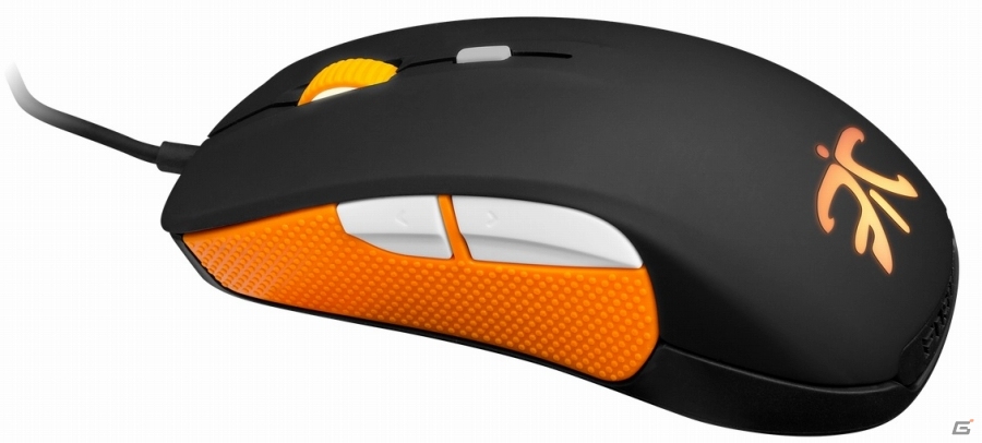 SteelSeries、世界トッププロゲーミングチーム「Fnatic」「Natus Vincere」のコラボモデル計4製品を発表の画像2