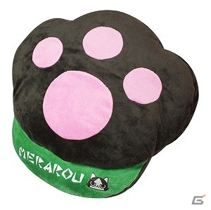 新作アイルーグッズ「AIROU ふっくら肉球両足スリッパ」＆「AIROU プーギーふわふわBIGぬいぐるみ」などが12月下旬よりアミューズメント施設にて投入開始の画像2