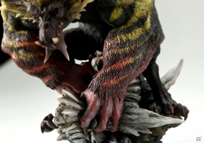 ”怒れる金獅子”がカプコンフィギュアビルダー クリエイターズモデルより登場―「金獅子 激昂したラージャン」が12月18日より発売の画像3