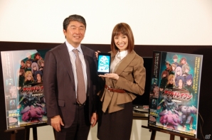 アニメ大好き南明奈さんが特製衣装でゲームにチャレンジ！iOS/Android「境界の黒翼 アサルトレイヴン」配信記念イベントの模様をレポートの画像12