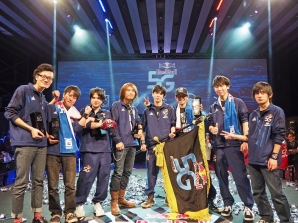 ゲーム界に“翼をさずける”東西対抗戦「Red Bull 5G FINALS」が東京・秋葉原で開催の画像31