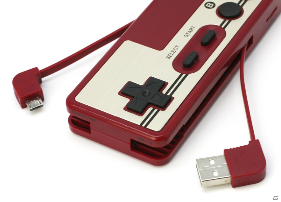 レトロゲームコントローラ型のモバイル充電バッテリー「レトコンバッテリー＆カードリーダー」が1月14日に発売の画像3
