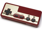 レトロゲームコントローラ型のモバイル充電バッテリー「レトコンバッテリー＆カードリーダー」が1月14日に発売