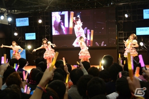 【WF2015冬】「お願い！シンデレラ（ハピハピver.）」や「夕映えプレゼント」も披露された「アイドルマスター シンデレラガールズ/346プロ ワンフェスステージ」をレポート！の画像27