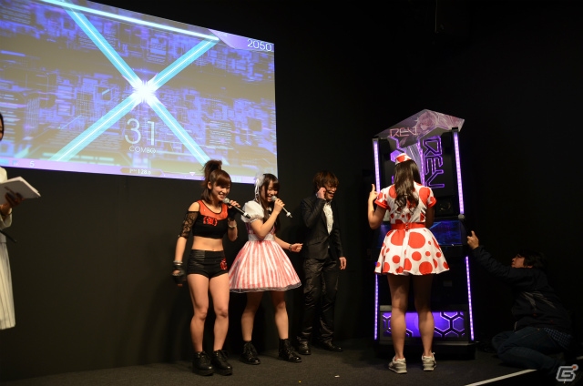 【JAEPO 2015】「進撃の巨人」のアーケードゲームプロジェクトも始動！？アイドル3人が真剣勝負をした「crossbeats REV.スペシャルゲーム大会 in JAEPO2015」をレポートの画像10