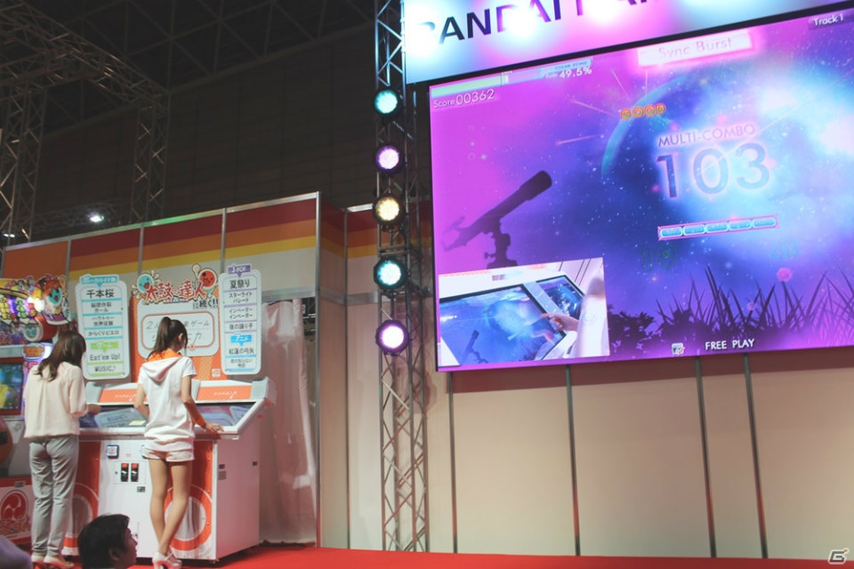 【JAEPO 2015】「太鼓の達人 ムラサキVer」は2015年3月、「シンクロニカ」は2015年6月に稼働開始！「バンダイナムコゲームス 音ゲーフェスティバル」ステージレポート！の画像16