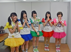 「アイパラ！IDOL PARADISE」コラボレーションを記念してアイドルユニット「神宿」がGamer編集部に来訪！サイン色紙＆チェキをGamer読者にプレゼント！の画像2