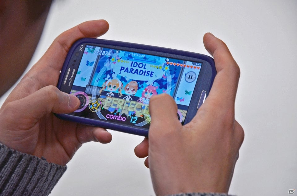 「アイパラ！IDOL PARADISE」コラボレーションを記念してアイドルユニット「神宿」がGamer編集部に来訪！サイン色紙＆チェキをGamer読者にプレゼント！の画像8