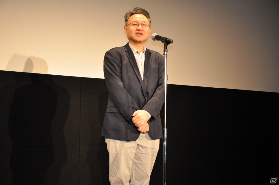 PS4「Bloodborne」完成発表会をレポート―巨大シアタースクリーンを使ったデモプレイ＆金子ノブアキさんが挑戦するTV番組も放送決定の画像10