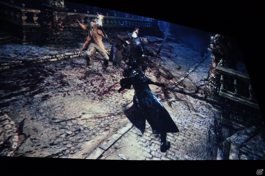 PS4「Bloodborne」完成発表会をレポート―巨大シアタースクリーンを使ったデモプレイ＆金子ノブアキさんが挑戦するTV番組も放送決定の画像17
