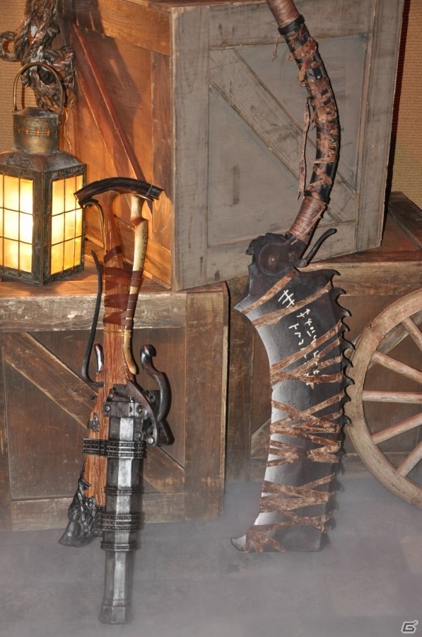 PS4「Bloodborne」完成発表会をレポート―巨大シアタースクリーンを使ったデモプレイ＆金子ノブアキさんが挑戦するTV番組も放送決定の画像5