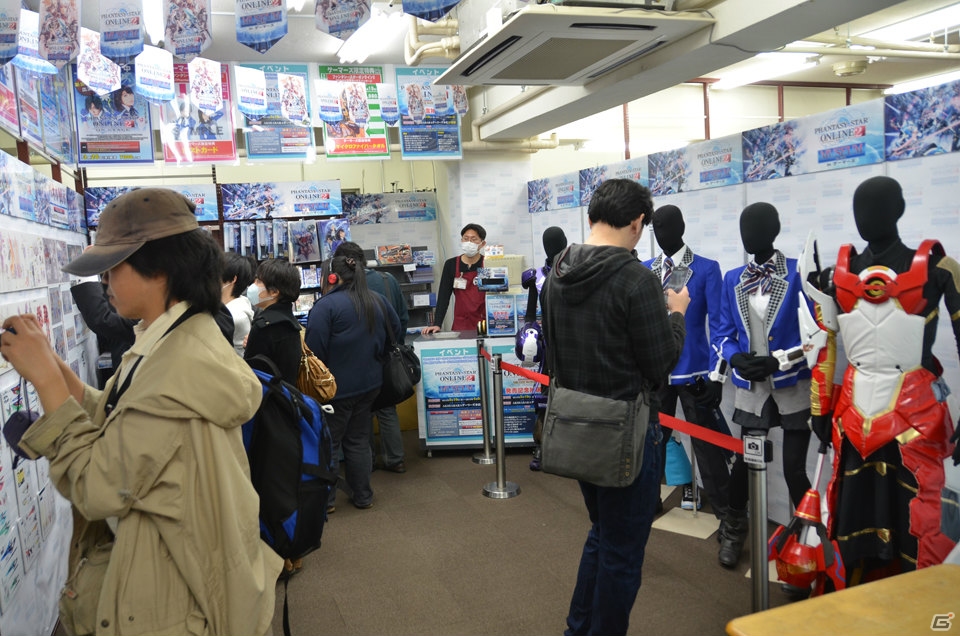 舞台の衣装や設定画などを展示する「PSO2ミュージアム in ゲーマーズ」が開催中！酒井プロデューサーにそのポイントを聞いたの画像15