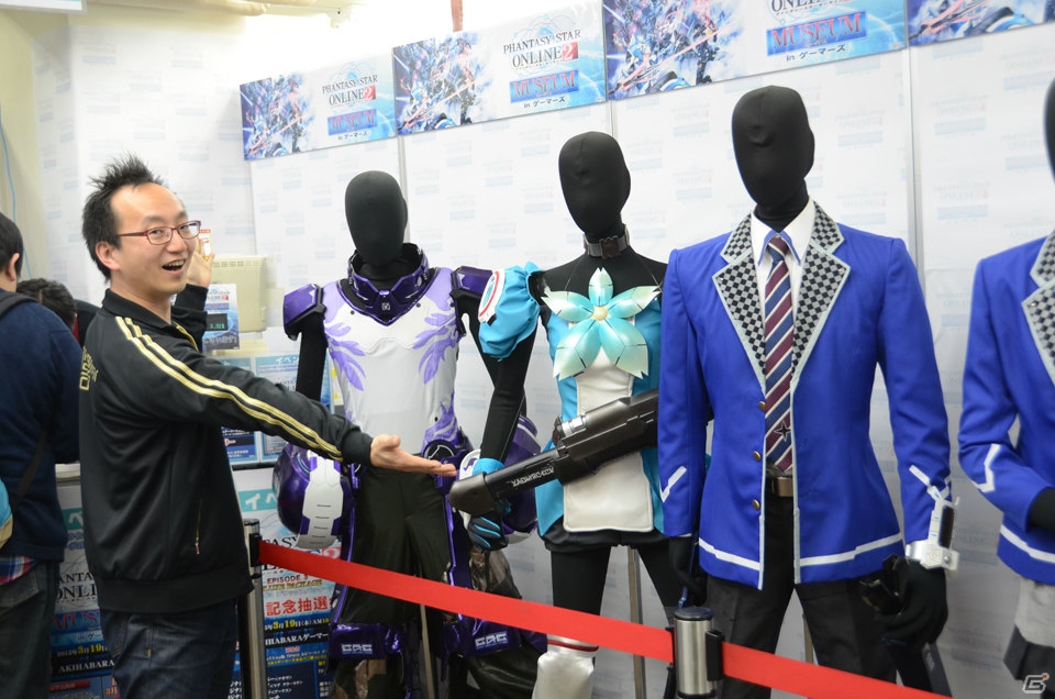 舞台の衣装や設定画などを展示する「PSO2ミュージアム in ゲーマーズ」が開催中！酒井プロデューサーにそのポイントを聞いたの画像19