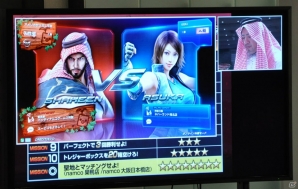 シャヒーンのコスプレをしたアメザリの平井さんが登場！？「鉄拳20周年プロモーションイベント第三弾」の模様をレポートの画像11