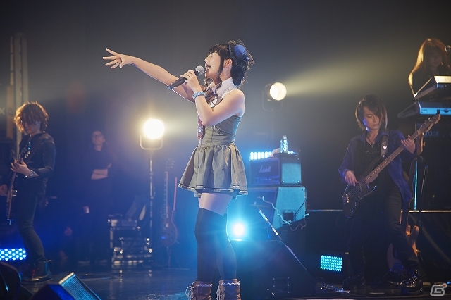 声優＆アーティスト陣が集結したライブ「BLAZBLUE MUSIC LIVE 2015」を取材―「ぶるふぇす 2015 あるてぃめっと☆さま～！」の開催発表も飛び出した！の画像4