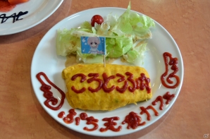 「白衣性愛情依存症」のタイアップカフェ「ぷち天使カフェ ころとこふ」が開催中！作品の雰囲気や多数のイラストが楽しめる店内の様子を紹介の画像9