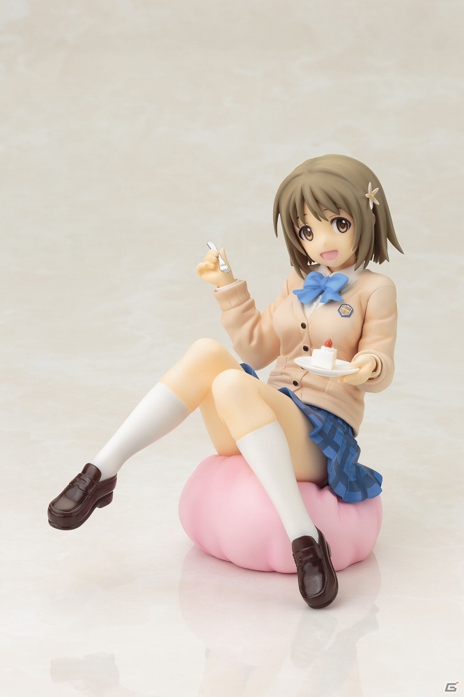 「アイドルマスター シンデレラガールズ」お菓子が大好きな“三村かな子”の1/8スケールフィギュアが2015年9月に発売！の画像5