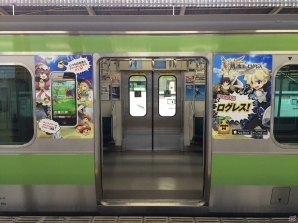 iOS/Android「剣と魔法のログレス いにしえの女神」JR山手線の車体広告が開始！ヘッドマークにはマンドラが登場の画像8