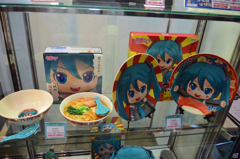 【ニコニコ超会議2015】ゲーム関連エリアを中心に会場内の様子を写真でレポート！ユーザー参加型の“文化祭”は大賑わいの画像25