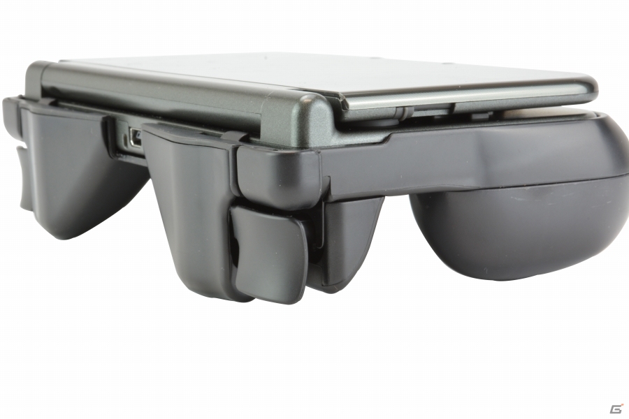 new3DS/3DS LL用「トリガーグリップ」「アシストコンボセット」が発売！PS4コントローラ用「バッテリーパック4」も登場の画像4