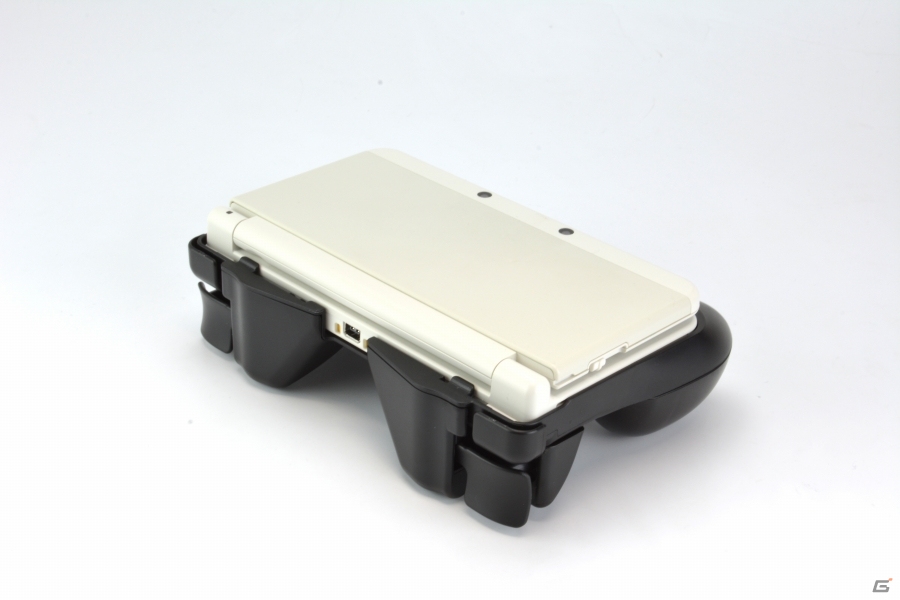 new3DS/3DS LL用「トリガーグリップ」「アシストコンボセット」が発売！PS4コントローラ用「バッテリーパック4」も登場の画像6