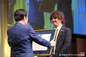 レベルファイブ、「第34回 ベスト・ファーザー イエローリボン賞 経済部門」＆「第7回 日本マーケティング大賞 奨励賞」を受賞の画像1