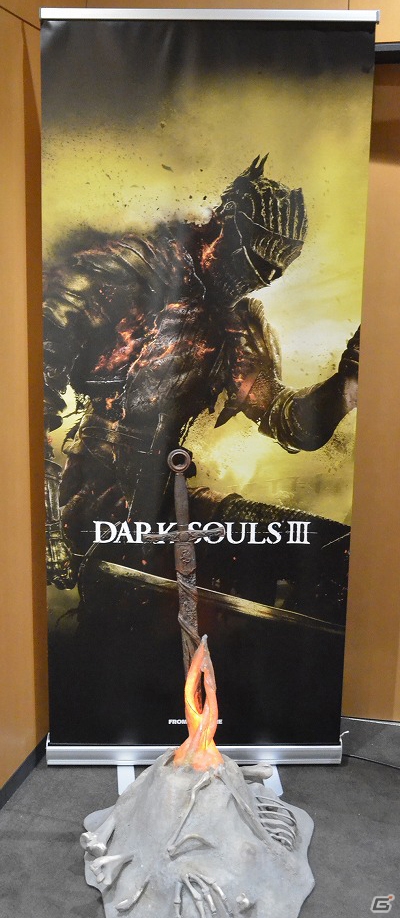 「DARK SOULS III」メディア発表会をレポート！「直剣」「特大剣」「曲剣」「弓」の深化したアクションに注目の画像2