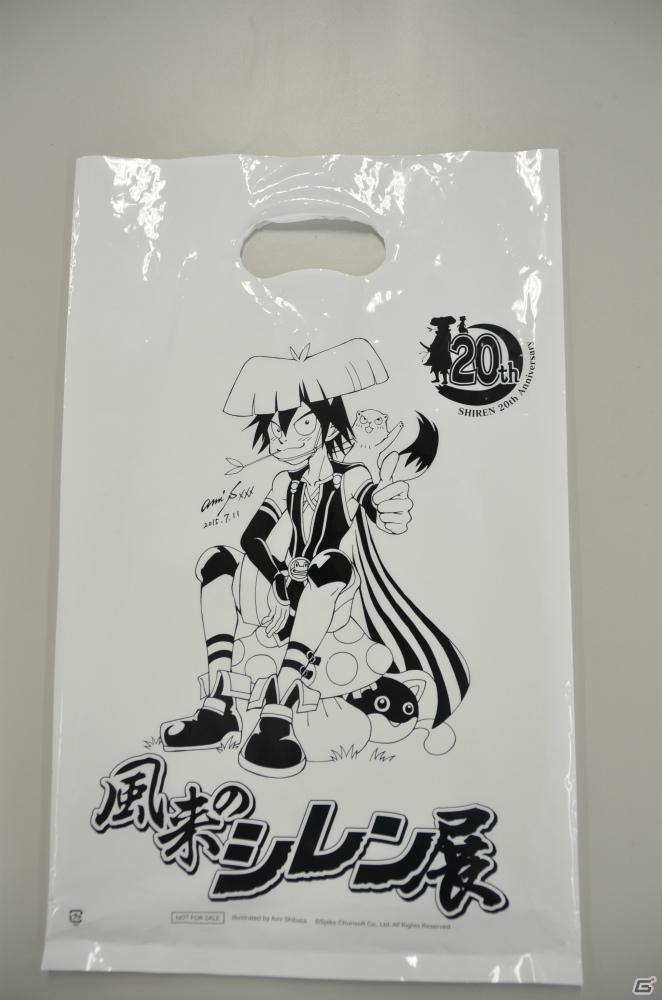 イラスト展示やグッズ販売などを行う「風来のシレン展」がオープン！キャラクターデザイン・長谷川薫氏によるライブペイントの模様もお届けの画像24