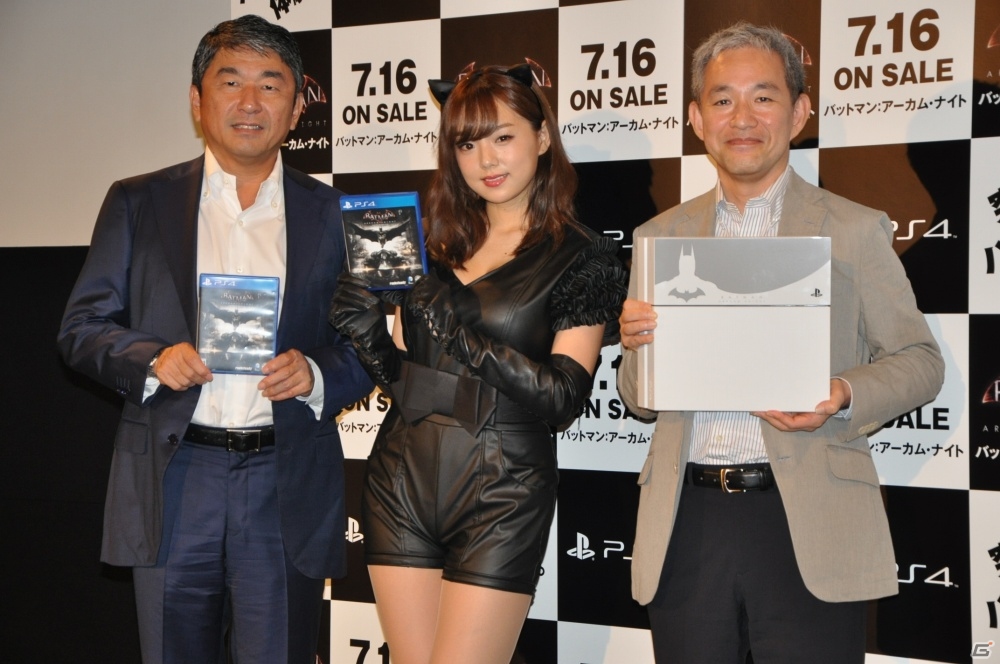 PS4「バットマン：アーカム・ナイト」発売記念イベントをレポート―篠崎愛さんがキャットウーマンのセクシー衣装に身を包んだ！の画像16