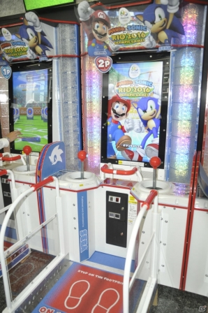 走って走って走って、運動不足を解消！？「マリオ＆ソニック AT リオオリンピック アーケード エディション（仮称）」や「艦これアーケード」がお目見えした「SEGA PRIVATE SHOW 2015 SUMMER」をレポートの画像1