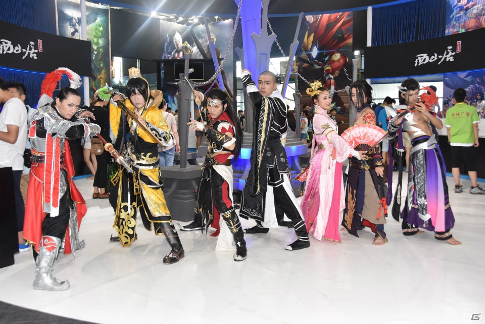 【ChinaJoy 2015】さまざまな衣装を身にまとい会場を盛り上げたコンパニオンを写真で紹介の画像74