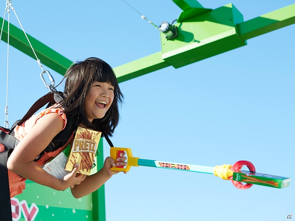巨大クレーンによるプリッツ掴み取り企画「HAPPY CATCHER」のスペシャルムービーが公開！毎日プレゼントが当たるiOS/PC向けゲームもの画像7