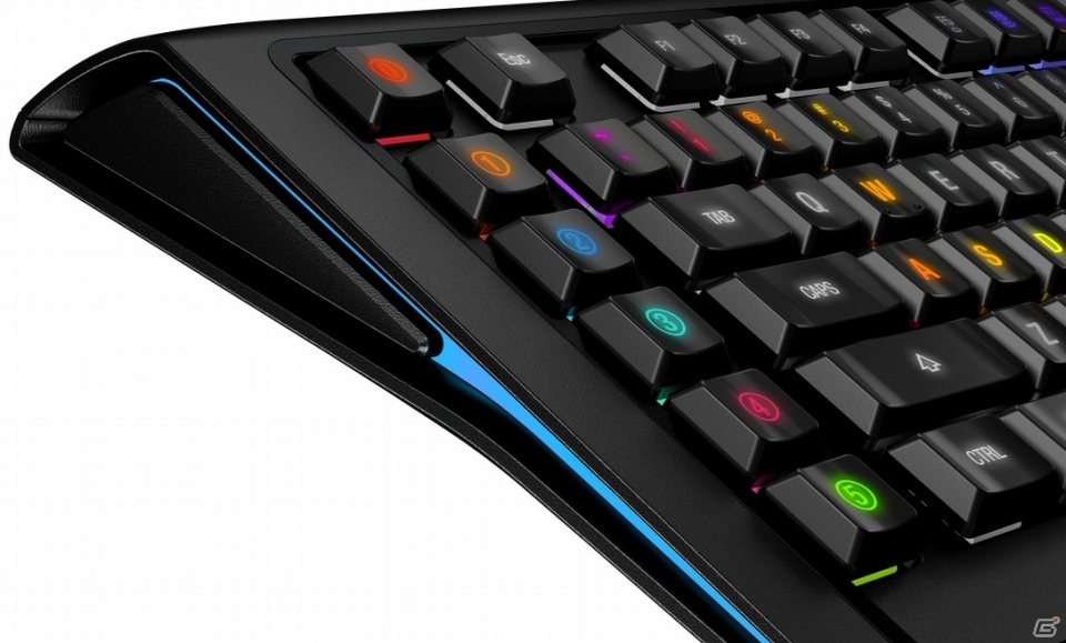 素早い動作伝達が可能な「QS1スイッチ」を搭載したゲーミングキーボード「Apex M800 Customizable Mechanical Gaming Keyboard」が8月13日に発売の画像7
