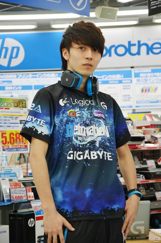 プロゲーマーたちにスポットを当てたショップ「ロジクールGアリーナ」がオープン！DetonatioNの選手も駆けつけたオープン記念セレモニーをレポートの画像8