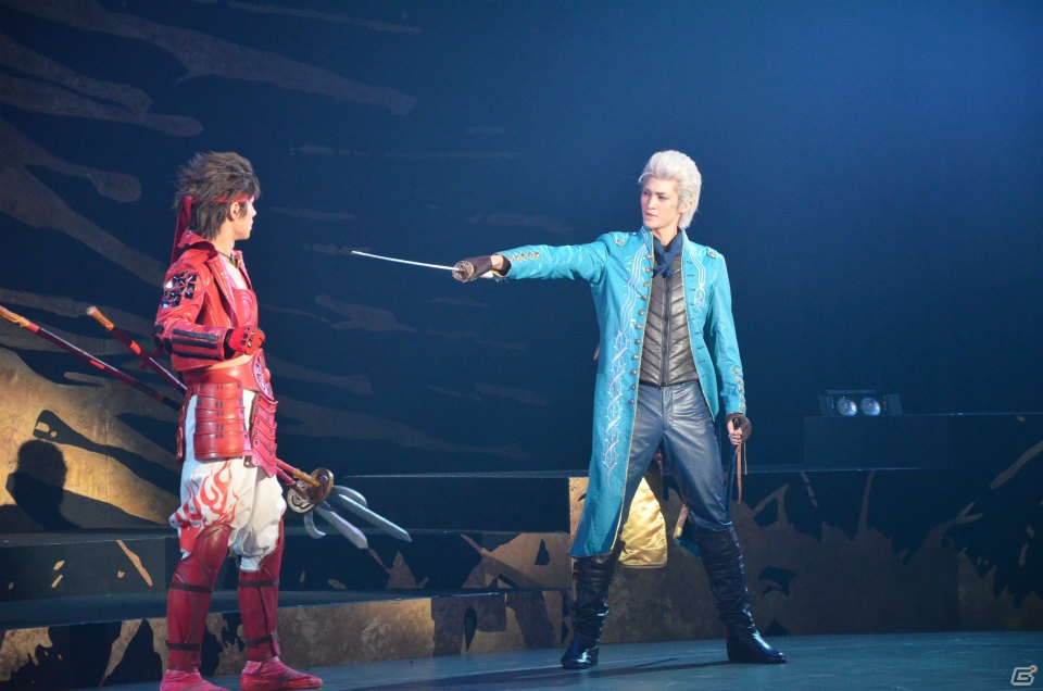 スタイリッシュな殺陣シーンに注目！舞台「戦国BASARA vs Devil May Cry」のゲネプロをレポートの画像11