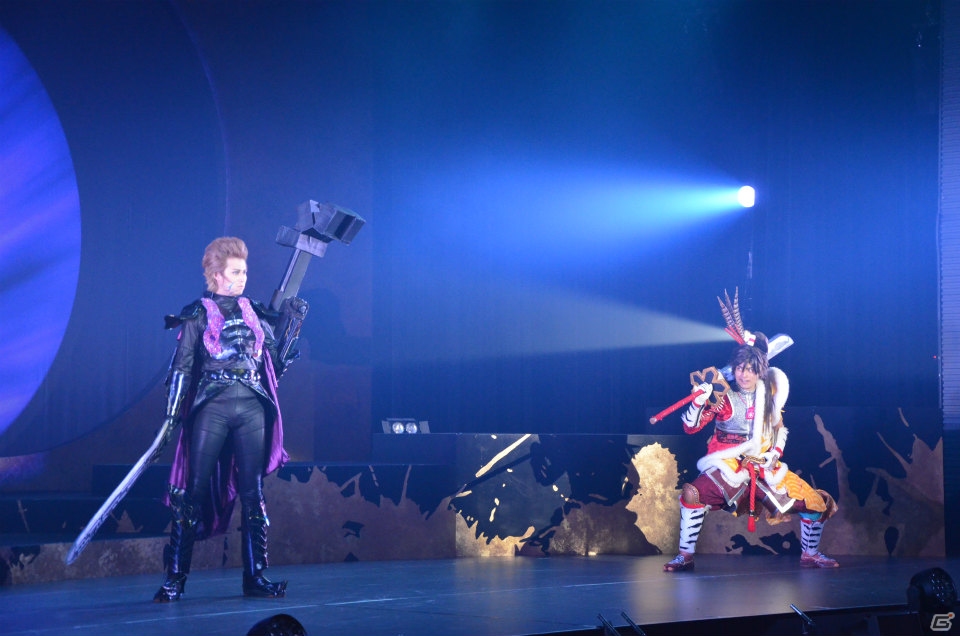 スタイリッシュな殺陣シーンに注目！舞台「戦国BASARA vs Devil May Cry」のゲネプロをレポートの画像12