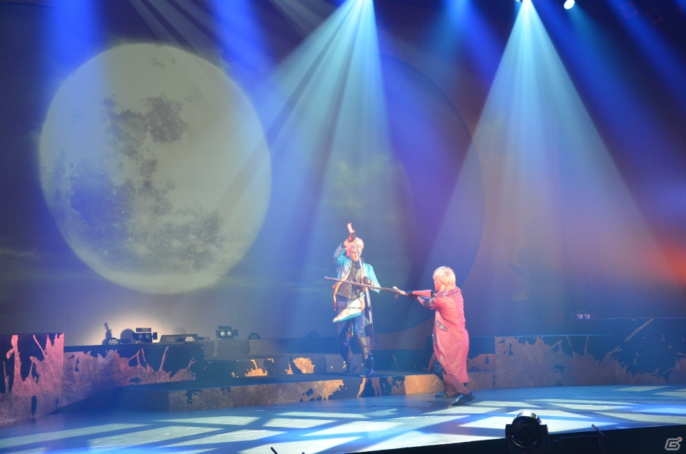 スタイリッシュな殺陣シーンに注目！舞台「戦国BASARA vs Devil May Cry」のゲネプロをレポートの画像17