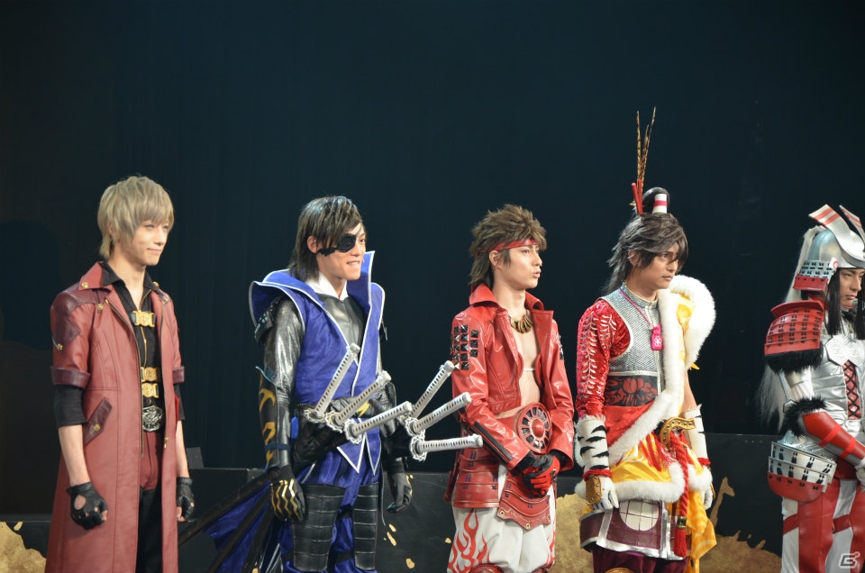 スタイリッシュな殺陣シーンに注目！舞台「戦国BASARA vs Devil May Cry」のゲネプロをレポートの画像4