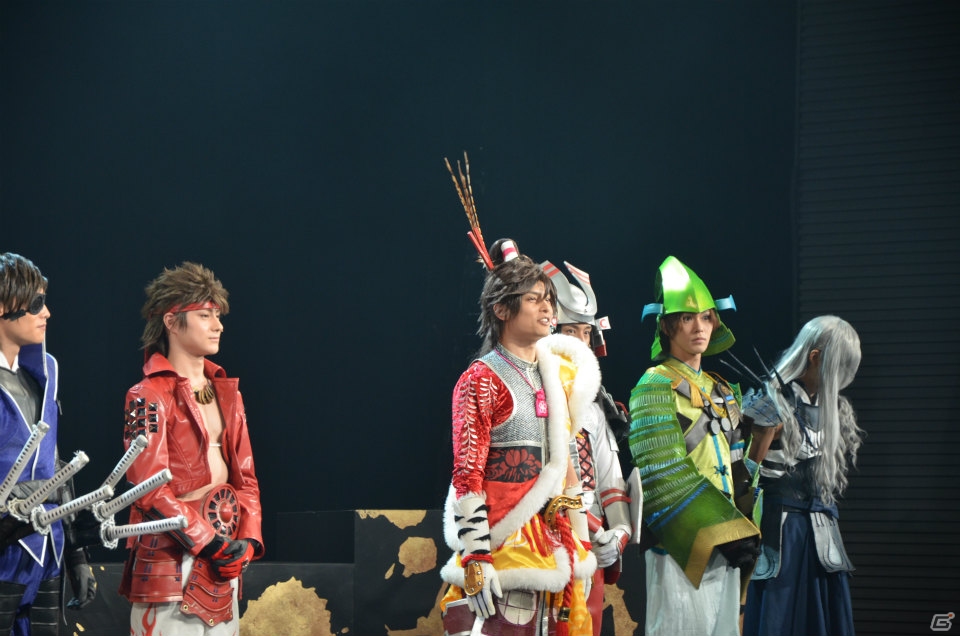 スタイリッシュな殺陣シーンに注目！舞台「戦国BASARA vs Devil May Cry」のゲネプロをレポートの画像5