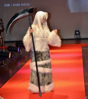 「DARK SOULS III」先行体験レビュー！上級騎士やアルトリウスなど12名のコスプレイヤーを集めたファッションショーのレポートもの画像23