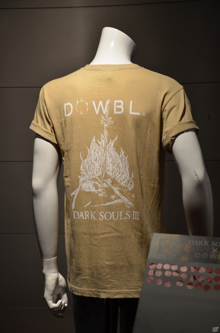 「DARK SOULS III」先行体験レビュー！上級騎士やアルトリウスなど12名のコスプレイヤーを集めたファッションショーのレポートもの画像17