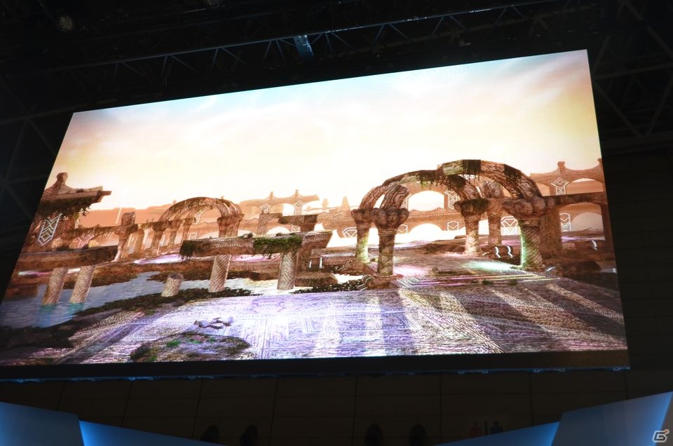 【TGS 2015】PS4版「ファンタシースターオンライン2」のコンセプトは“もっとドラマティックに！”―なすなかにしのプレイも披露されたステージをレポートの画像6
