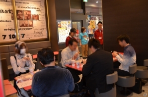 KFCのオリジナルチキンが食べ放題の「モンスターギア」コラボイベントが開催！中村Pと一緒にマルチプレイもの画像3