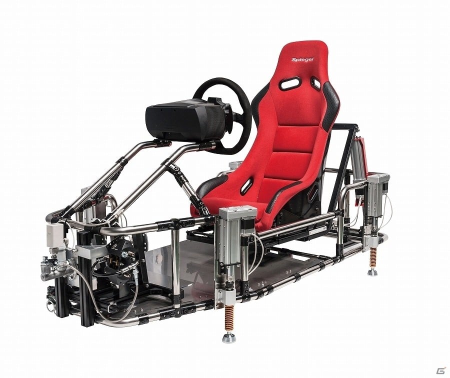 体験型シミュレーターのデモ体験プレイも実施！「第44回東京モーターショー2015」に「グランツーリスモ」協賛ブースが出展の画像3