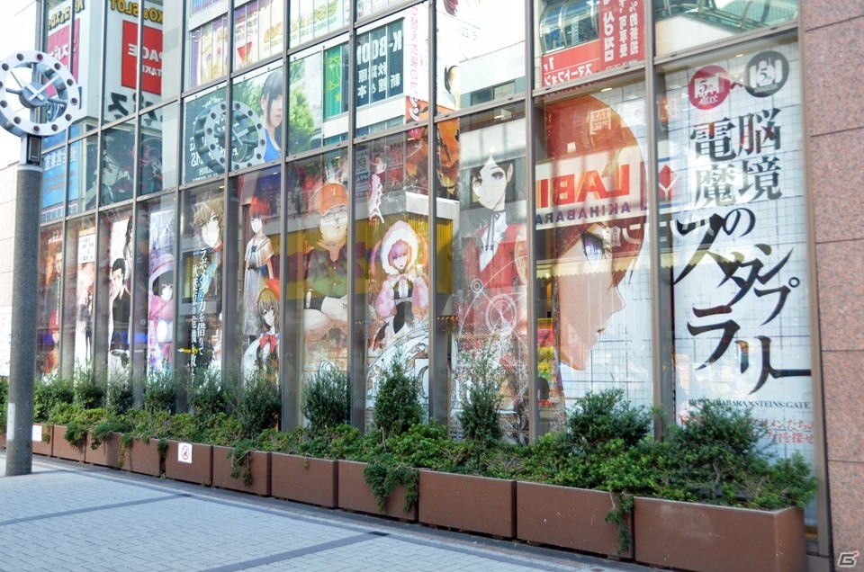 「STEINS;GATE」とアトレ秋葉原のコラボイベントがスタート！キャラクターに扮したコスプレイヤーさんと一緒に館内を回ってきたの画像4