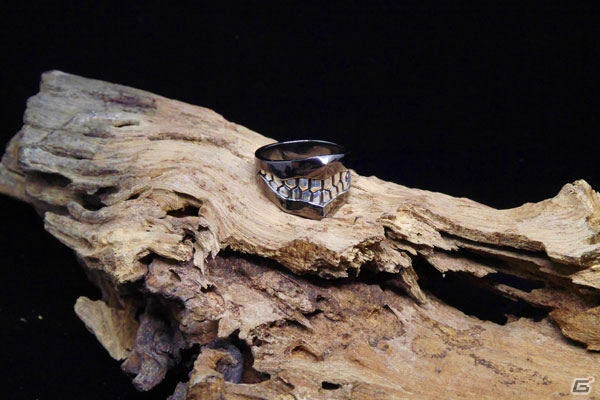 深海棲艦のシルバーリングや睦月改二＆如月改二のパーカーが登場