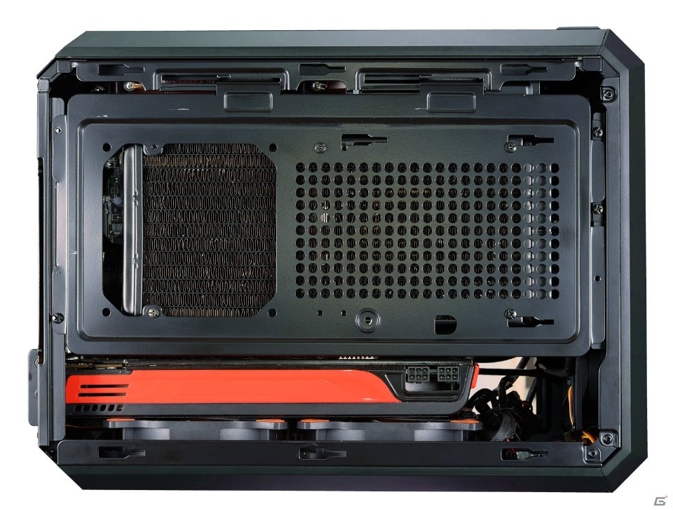 ハイエンドグラフィックボードや水冷システムにも対応するゲーミングPCケース「COUGAR QBX KAZE」が11月27日に発売の画像14